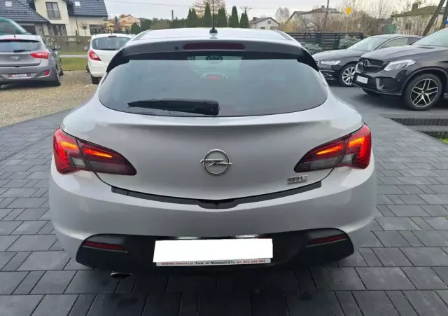 OPEL Astra GTC 1.4 Turbo