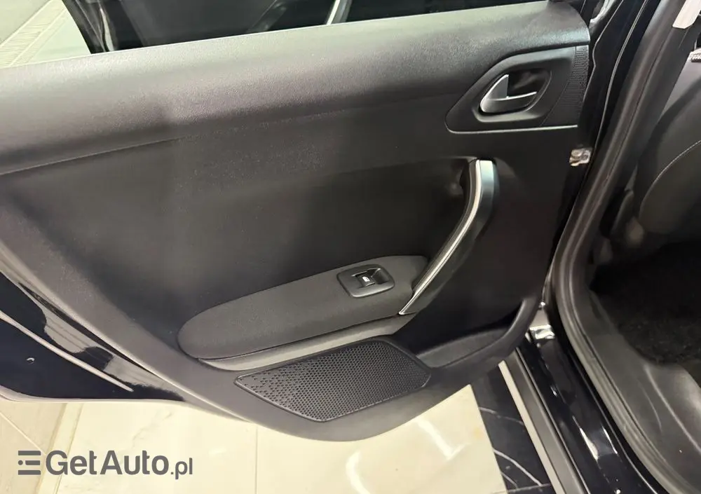 PEUGEOT 2008 1.6 BlueHDi Allure