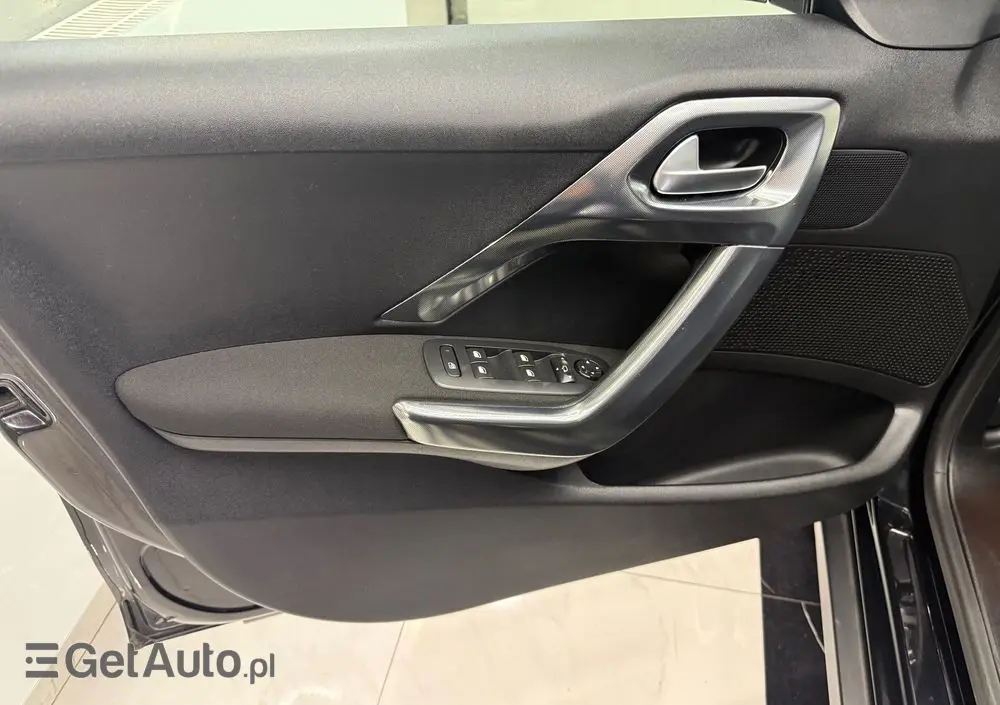 PEUGEOT 2008 1.6 BlueHDi Allure