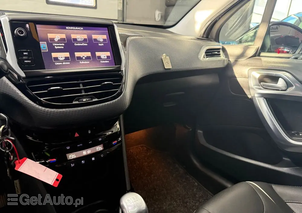 PEUGEOT 2008 1.6 BlueHDi Allure
