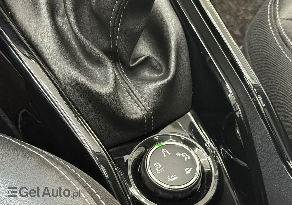 PEUGEOT 2008 1.6 BlueHDi Allure