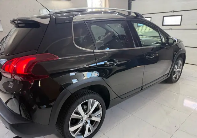 PEUGEOT 2008 1.6 BlueHDi Allure