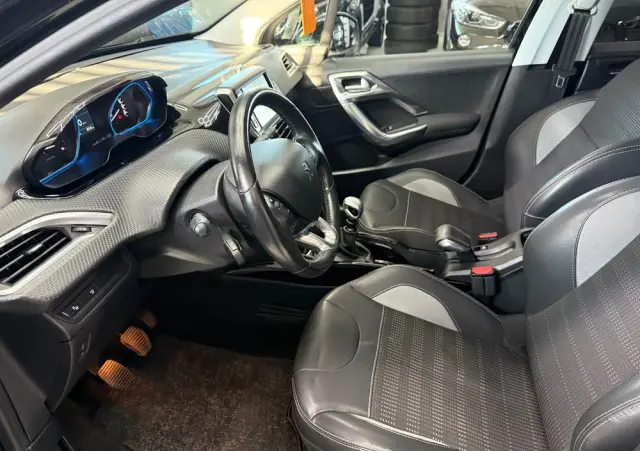 PEUGEOT 2008 1.6 BlueHDi Allure