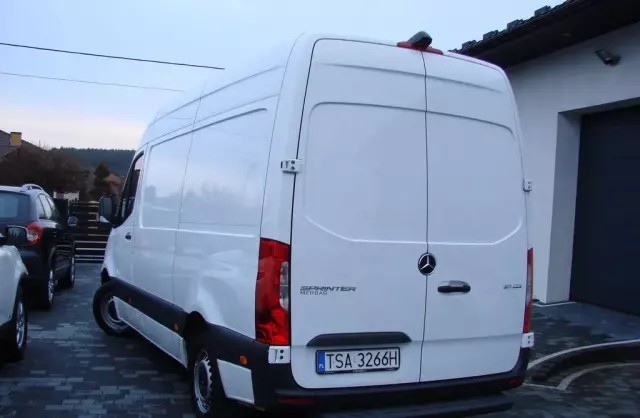MERCEDES-BENZ Sprinter 