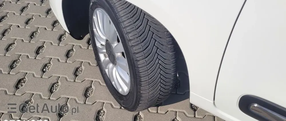 FIAT 500L 1.4 16V Pop-Star