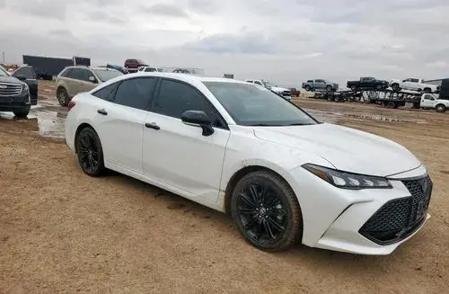 TOYOTA Avalon 