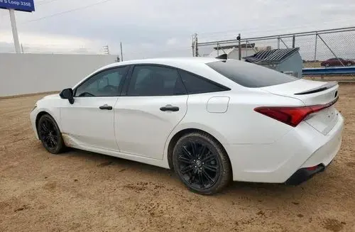 TOYOTA Avalon 