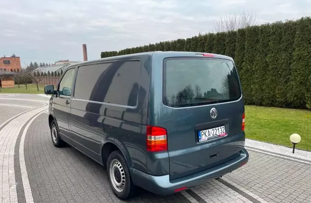 VOLKSWAGEN TRANSPORTER 