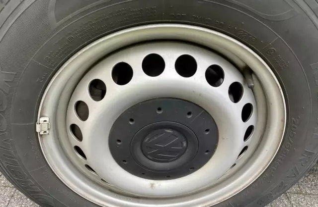 VOLKSWAGEN TRANSPORTER 