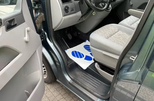 VOLKSWAGEN TRANSPORTER 