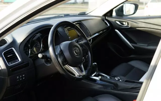 MAZDA 6 2.5 Skypassion I-ELoop