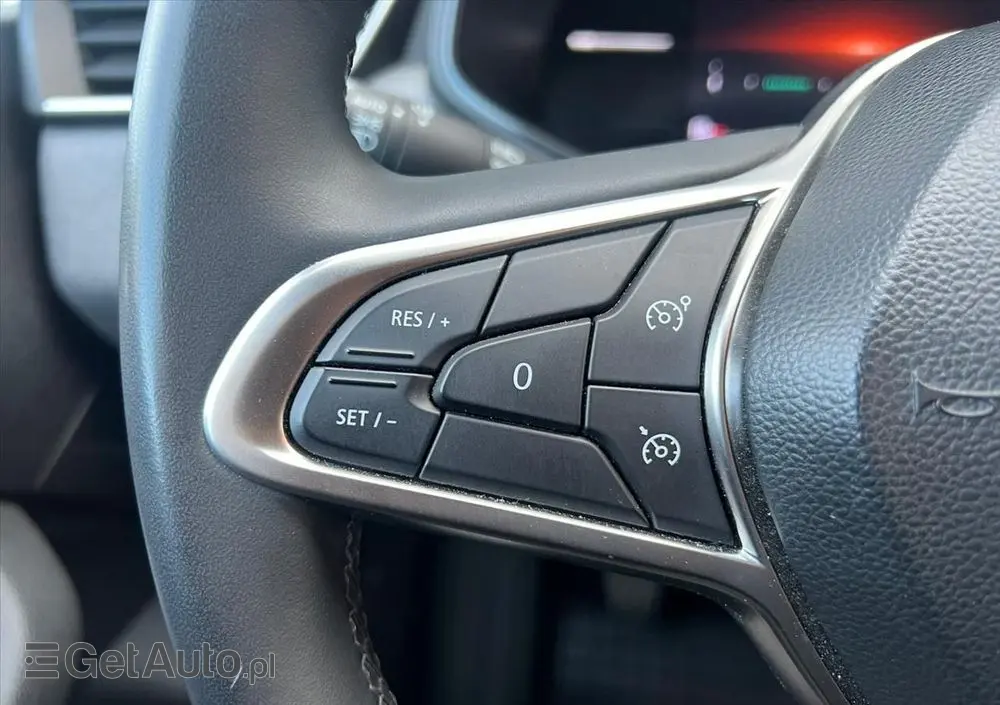 RENAULT Clio 1.0 TCe Evolution