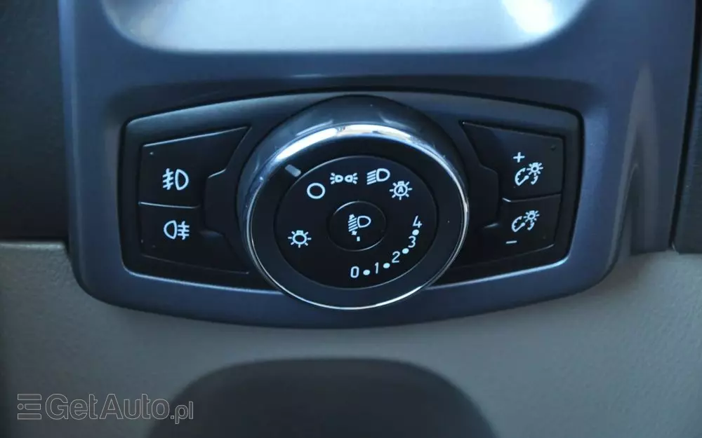 FORD TRANSIT CUSTOM 170 KM M6 Limited DCiV 290 L2 5 osobowy Brygadowy Krajowy I Właściciel Serwisowany Drzwi przesuwne z dwóch stron 