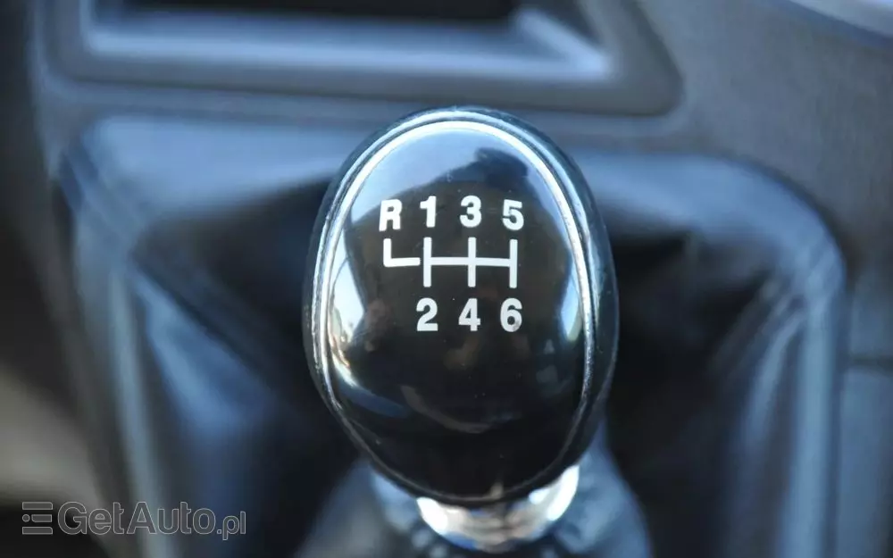 FORD TRANSIT CUSTOM 170 KM M6 Limited DCiV 290 L2 5 osobowy Brygadowy Krajowy I Właściciel Serwisowany Drzwi przesuwne z dwóch stron 