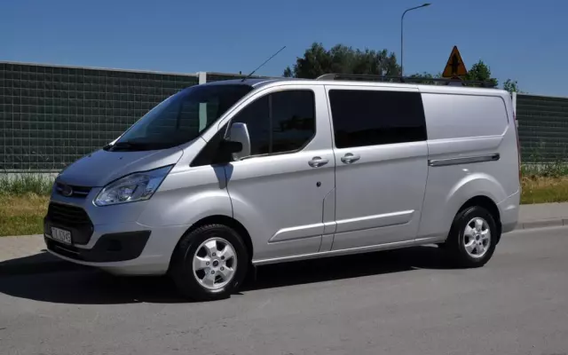 FORD TRANSIT CUSTOM 170 KM M6 Limited DCiV 290 L2 5 osobowy Brygadowy Krajowy I Właściciel Serwisowany Drzwi przesuwne z dwóch stron 
