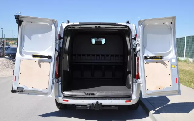 FORD TRANSIT CUSTOM 170 KM M6 Limited DCiV 290 L2 5 osobowy Brygadowy Krajowy I Właściciel Serwisowany Drzwi przesuwne z dwóch stron 