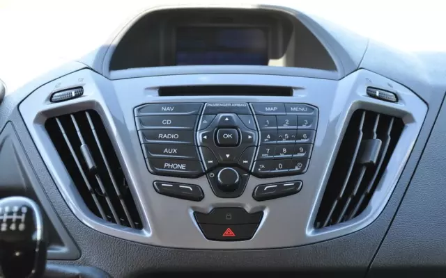 FORD TRANSIT CUSTOM 170 KM M6 Limited DCiV 290 L2 5 osobowy Brygadowy Krajowy I Właściciel Serwisowany Drzwi przesuwne z dwóch stron 