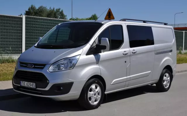 FORD TRANSIT CUSTOM 170 KM M6 Limited DCiV 290 L2 5 osobowy Brygadowy Krajowy I Właściciel Serwisowany Drzwi przesuwne z dwóch stron 