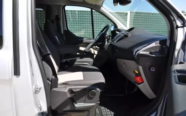 FORD TRANSIT CUSTOM 170 KM M6 Limited DCiV 290 L2 5 osobowy Brygadowy Krajowy I Właściciel Serwisowany Drzwi przesuwne z dwóch stron 