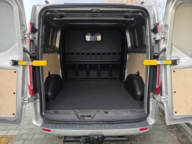 FORD TRANSIT CUSTOM 170 KM M6 Limited DCiV 290 L2 5 osobowy Brygadowy Krajowy I Właściciel Serwisowany Drzwi przesuwne z dwóch stron 