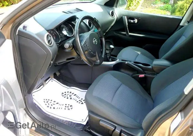 NISSAN Qashqai+2 2.0 Tekna Premium