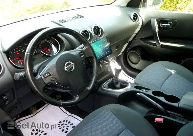 NISSAN Qashqai+2 2.0 Tekna Premium