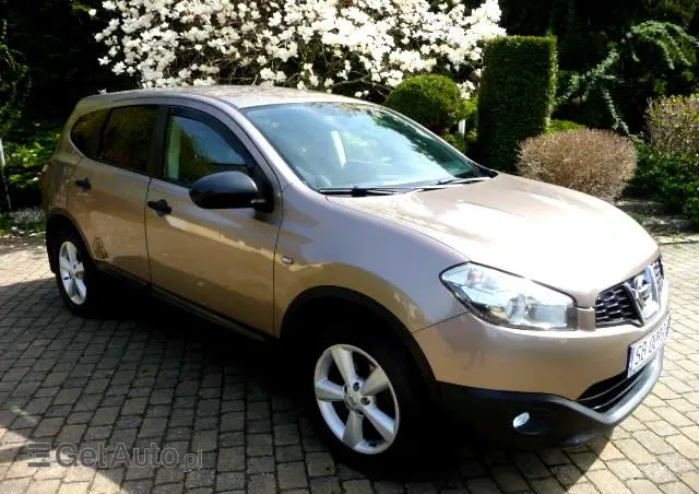 NISSAN Qashqai+2 2.0 Tekna Premium