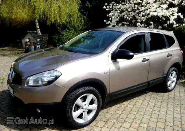 NISSAN Qashqai+2 2.0 Tekna Premium