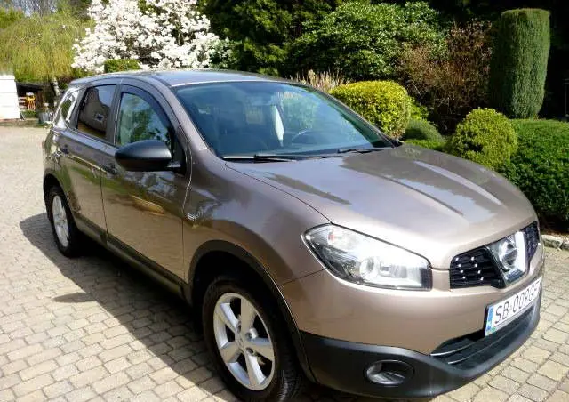 NISSAN Qashqai+2 2.0 Tekna Premium
