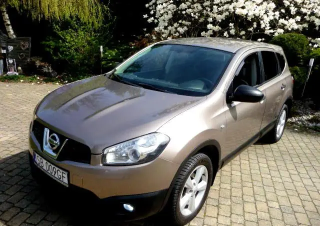 NISSAN Qashqai+2 2.0 Tekna Premium