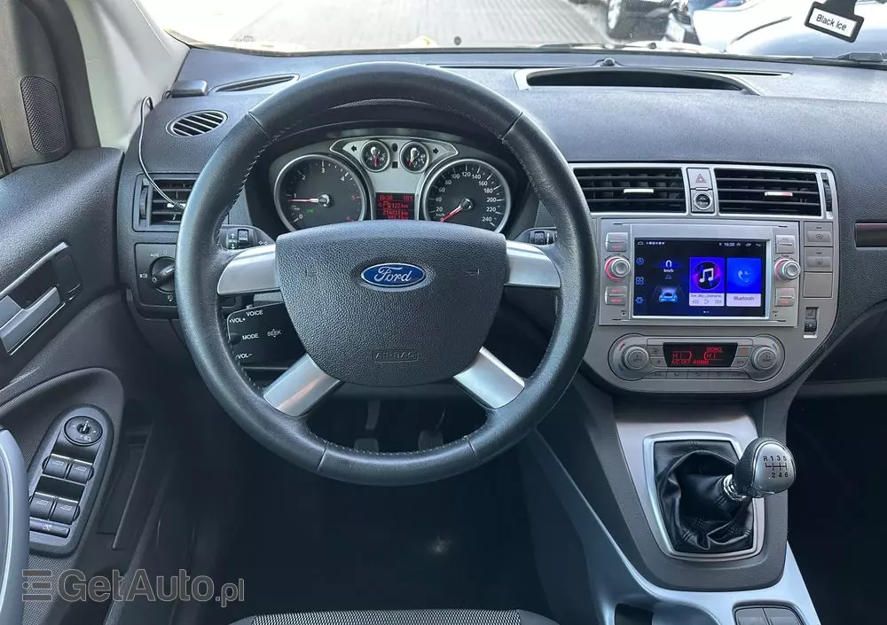 FORD Kuga 2.0 TDCi 2x4 Champions Edition