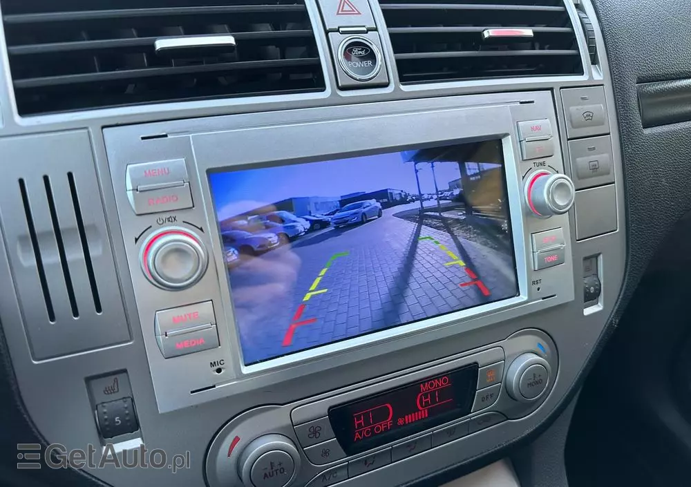 FORD Kuga 2.0 TDCi 2x4 Champions Edition