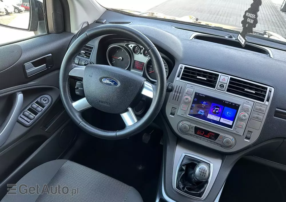 FORD Kuga 2.0 TDCi 2x4 Champions Edition