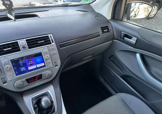 FORD Kuga 2.0 TDCi 2x4 Champions Edition