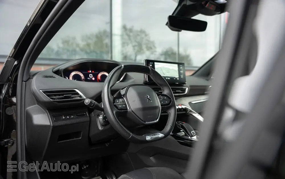 PEUGEOT 5008 1.6 PureTech GT Pack S&S EAT8
