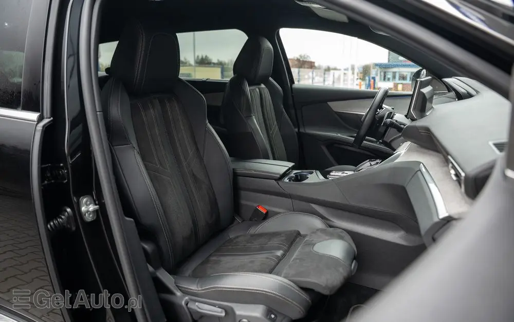 PEUGEOT 5008 1.6 PureTech GT Pack S&S EAT8