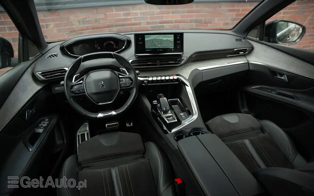 PEUGEOT 5008 1.6 PureTech GT Pack S&S EAT8