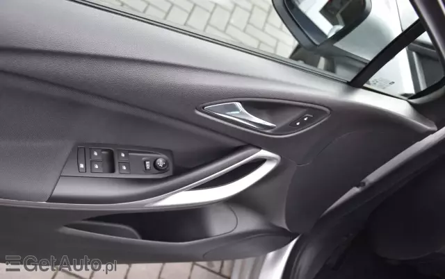 OPEL Astra 1.4 Turbo Sports Tourer Active