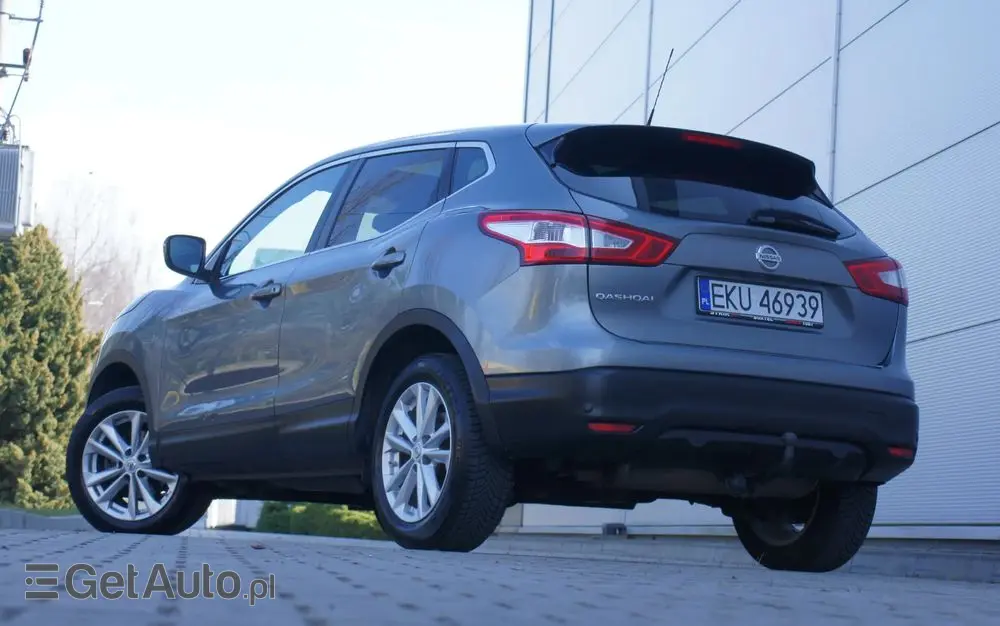 NISSAN Qashqai 1.2 DIG-T N-Connecta