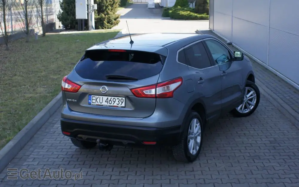 NISSAN Qashqai 1.2 DIG-T N-Connecta