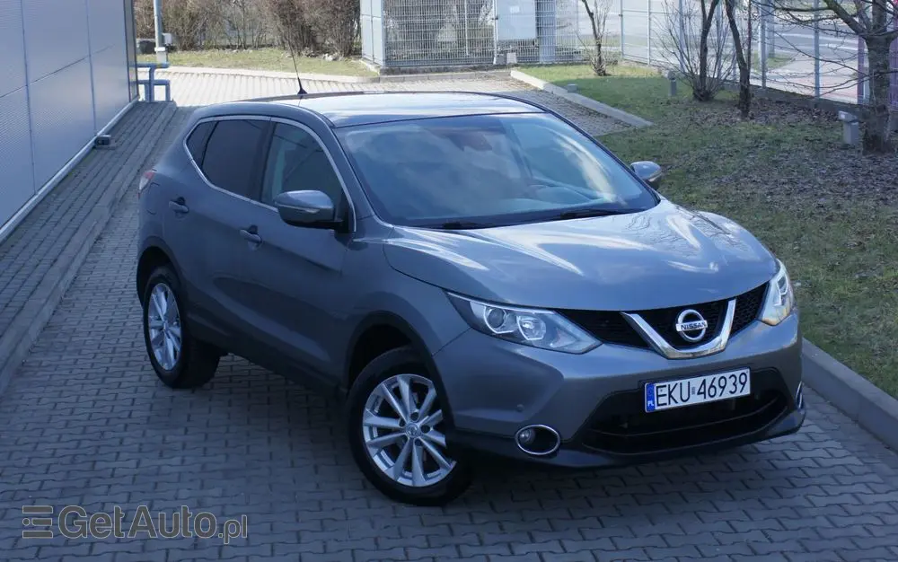 NISSAN Qashqai 1.2 DIG-T N-Connecta