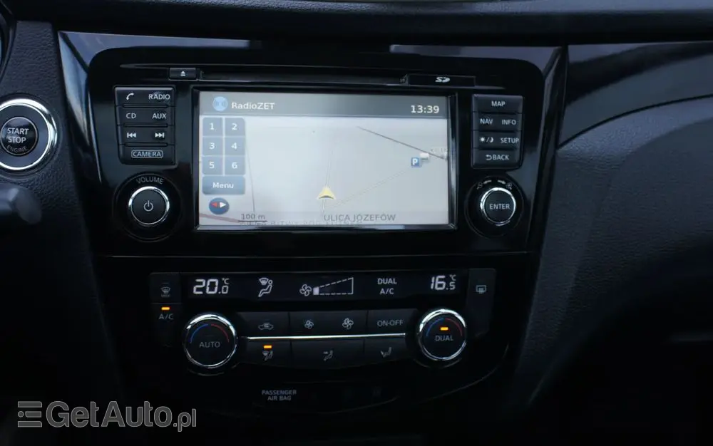 NISSAN Qashqai 1.2 DIG-T N-Connecta