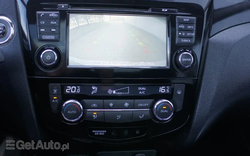 NISSAN Qashqai 1.2 DIG-T N-Connecta