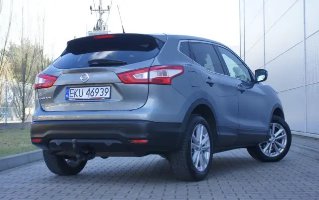 NISSAN Qashqai 1.2 DIG-T N-Connecta