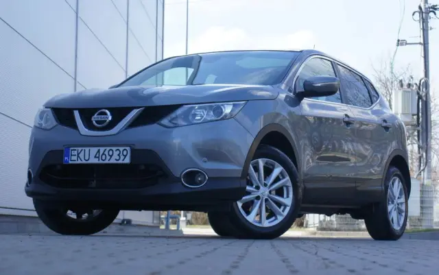 NISSAN Qashqai 1.2 DIG-T N-Connecta