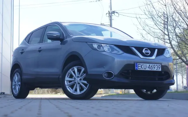 NISSAN Qashqai 1.2 DIG-T N-Connecta