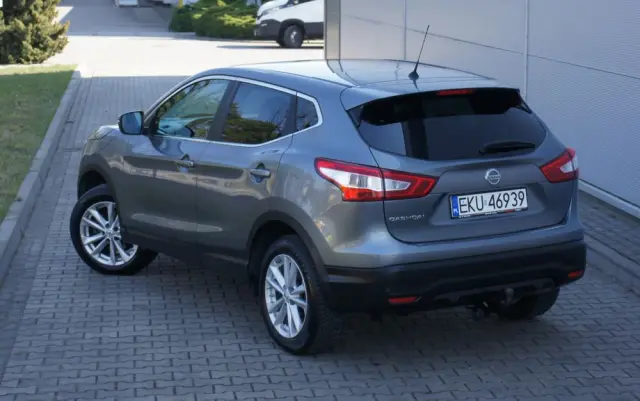 NISSAN Qashqai 1.2 DIG-T N-Connecta