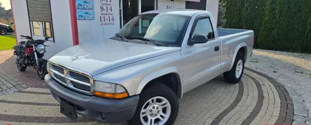 DODGE Dakota 