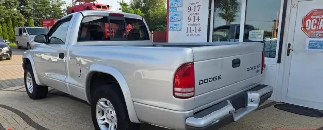 DODGE Dakota 