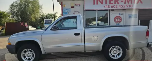 DODGE Dakota 